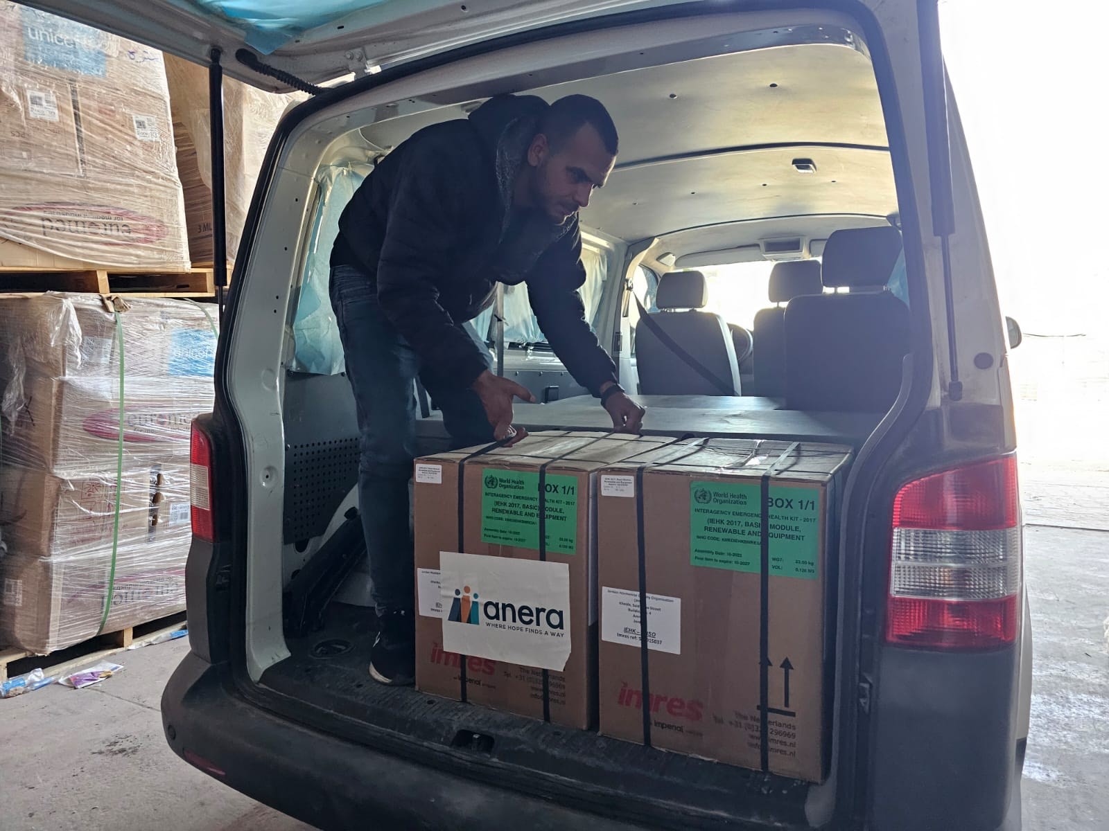 Das Foto zeigt einen Teil unserer ersten Lieferung vom März 2024.